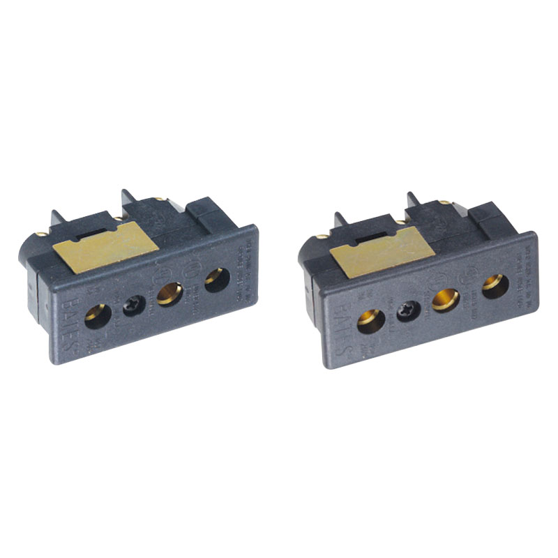 Montaggio a pannello con pin da palco 20 A 125 V